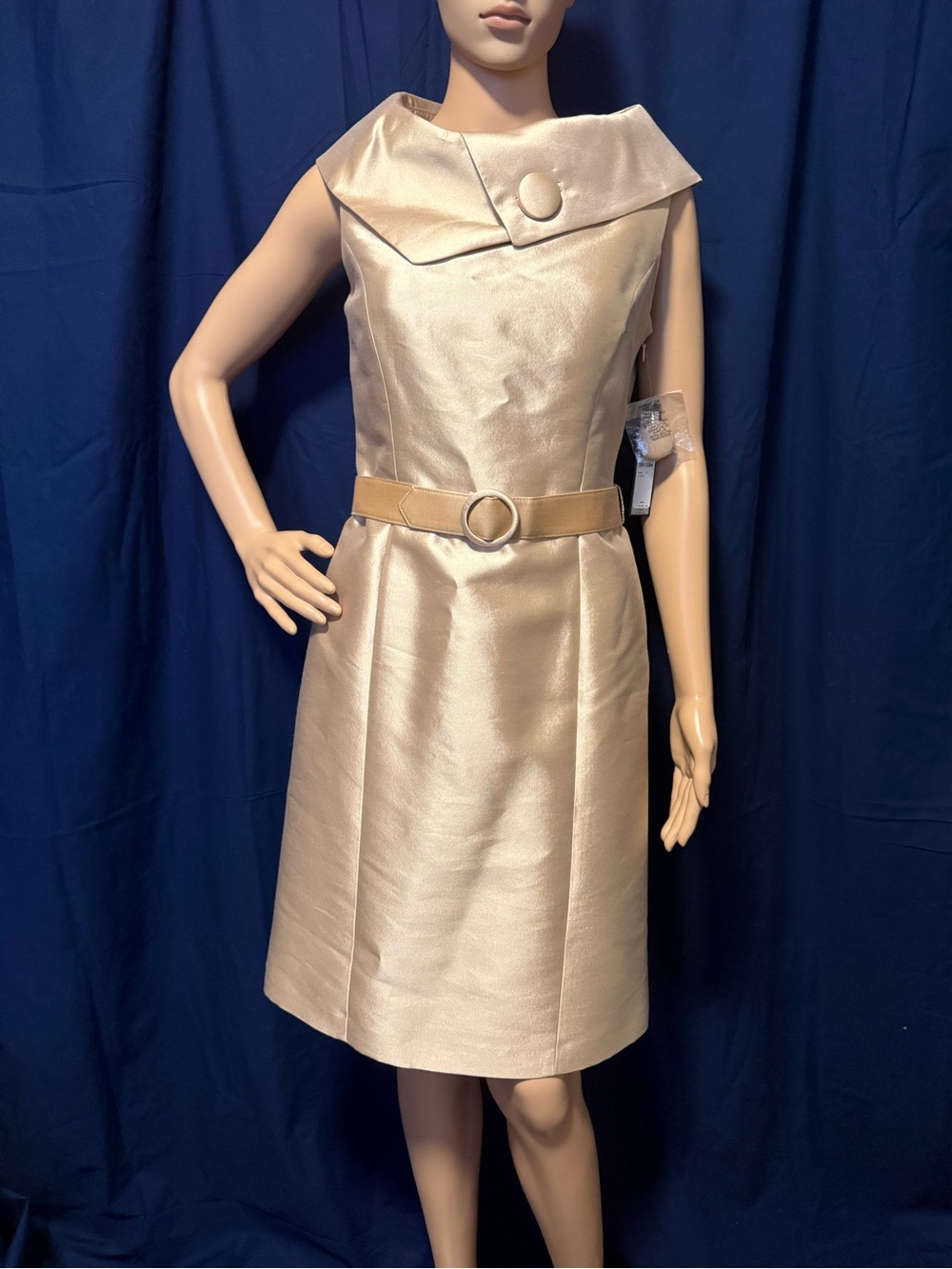 Tahari Arthur S.Levine Jackie O. Belted Gold Dress Vintage Inspired Size 4